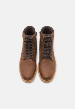 Pier One Stivaletti StringatiBrown Uomo Stivaletti/Stivali PI912K0B1-O11 11 Pier One Stivaletti StringatiBrown Uomo Stivaletti/Stivali PI912K0B1-O11 -Negozio Online Pier One Italia 0cbd5e467cb9476d85363f902da6e43a