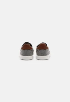Pier One Unisex - Scarpe Senza Lacci - Dark Grey 11 Pier One Unisex - Scarpe Senza Lacci - Dark Grey -Negozio Online Pier One Italia 1a4cf2d9897d4c98b0ddac911d5c994e