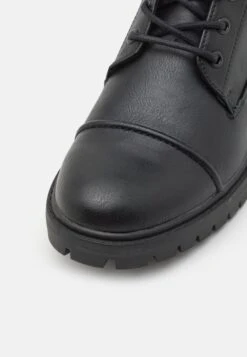 Pier One UnisexStivaletti StringatiBlack Uomo Stivaletti/Stivali PI915K00F-Q11 -Negozio Online Pier One Italia 22beec30a0d648278baed798a17c13da