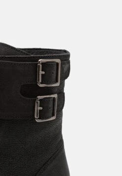 Pier One LeatherStivaletti StringatiBlack Uomo Stivaletti/Stivali PI912K0C0-Q11 -Negozio Online Pier One Italia 24436f9a9e9a445cb50e22b60699f893