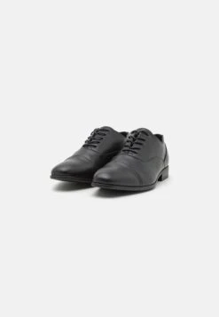 Pier One StringateBlack Uomo Scarpe Con I Lacci PI912M0E1-Q11 -Negozio Online Pier One Italia 2de0abf3c4c84e13878a8741d8de6e4c
