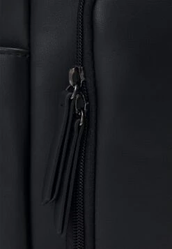 Pier One UnisexZainoBlack Donna Borse PI954O038-Q11 -Negozio Online Pier One Italia 47ceee0203de476e8848a24bf8a94d2d