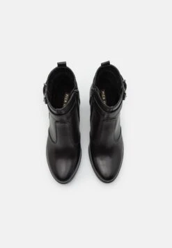 Pier One Leather TronchettiBlack Donna Stivaletti PI911N09O-Q11 -Negozio Online Pier One Italia 4b2c922ddbb6484ab34edd51c3b2e59e