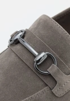 Pier One Mocassini ElegantiGrey Uomo Scarpe Eleganti PI912C0A1-C11 -Negozio Online Pier One Italia 4b382e05be2b43eeb36ae982039504e1