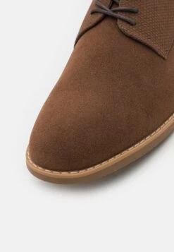 Pier One StringateBrown Uomo Scarpe Con I Lacci PI912M0E3-O11 13 Pier One StringateBrown Uomo Scarpe Con I Lacci PI912M0E3-O11 -Negozio Online Pier One Italia 4e8a053af9ba4597871e5b399978275b