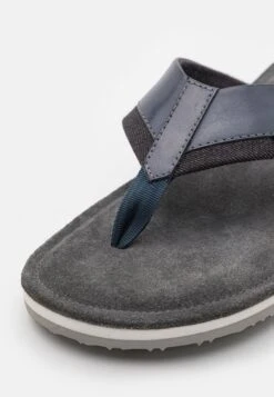 Pier One LeatherInfraditoBlue Uomo Scarpe Aperte PI912G01O-K11 13 Pier One LeatherInfraditoBlue Uomo Scarpe Aperte PI912G01O-K11 -Negozio Online Pier One Italia 50c49d2b3015483b8a98ff7b74229b5f