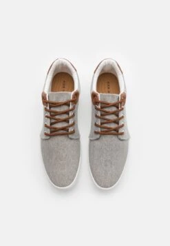 Pier One Unisex - Sneakers Basse - Light Grey -Negozio Online Pier One Italia 60fe947ef8cf4df19401d326e0123b74