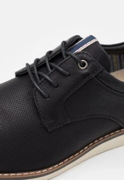 Pier One Stringate SportiveBlack Uomo Scarpe Con I Lacci PI912M0DV-Q11 13 Pier One Stringate SportiveBlack Uomo Scarpe Con I Lacci PI912M0DV-Q11 -Negozio Online Pier One Italia 6dfb94ab939645489e43bcbd4dd3ca46