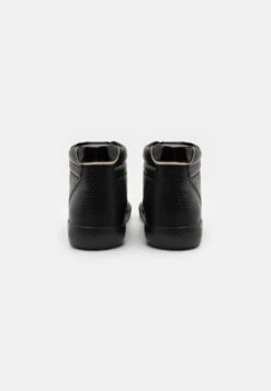 Pier One UnisexSneakers AlteBlack Donna Sneakers PI915N00E-Q11 -Negozio Online Pier One Italia 6ff9652bf19d452585f929ac612060a8