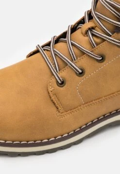 Pier One Stivaletti StringatiCamel Uomo Stivaletti/Stivali PI912K0B7-B11 13 Pier One Stivaletti StringatiCamel Uomo Stivaletti/Stivali PI912K0B7-B11 -Negozio Online Pier One Italia 71be1620f6ee4bba81d39484e3fb5425