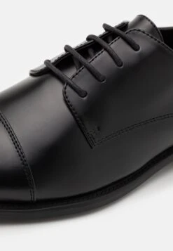 Pier One Stringate ElegantiBlack Uomo Scarpe Eleganti PI912M09N-Q11 -Negozio Online Pier One Italia 7b66eaec354641579ca43fa9af62848d