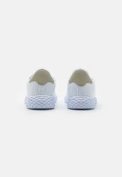 Pier One Sneakers BasseWhite Uomo Sneaker PI915O022-A11 10 Pier One Sneakers BasseWhite Uomo Sneaker PI915O022-A11 -Negozio Online Pier One Italia 7b693e638a644a1296171cc327999979
