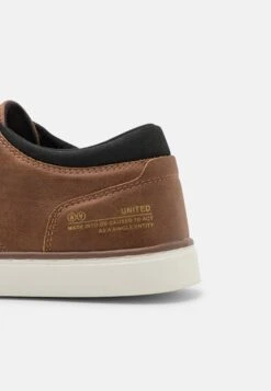 Pier One Sneakers BasseCognac Uomo Sneaker PI912O053-O11 -Negozio Online Pier One Italia 8733e13d37d6492285523affe08eb939