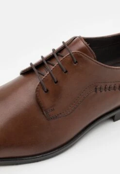 Pier One Stringate ElegantiCognac Uomo Scarpe Eleganti PI912M0CI-O11 13 Pier One Stringate ElegantiCognac Uomo Scarpe Eleganti PI912M0CI-O11 -Negozio Online Pier One Italia 8d4454864bb7474294223e3dcff1302e