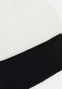 Pier One Unisex 2 PackBerrettoBlack/White Donna Cappelli E Foulard PI954P00N-Q11 -Negozio Online Pier One Italia 93f660b00d0d40d788daffcd029cdafb