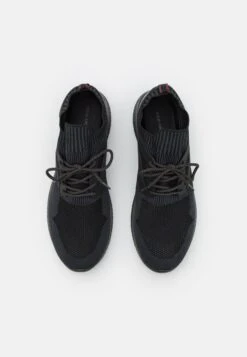 Pier One Sneakers BasseBlack Uomo Sneaker PI912O04Y-Q11 -Negozio Online Pier One Italia 9b116cea09d744c9b0f8ba112133e171