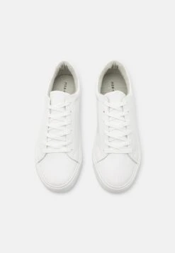 Pier One Sneakers BasseWhite Uomo Sneaker PI912O057-A11 11 Pier One Sneakers BasseWhite Uomo Sneaker PI912O057-A11 -Negozio Online Pier One Italia a69f39e681f54ad190389a1a133e901d