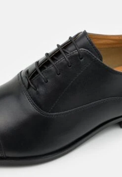 Pier One Leather StringateBlack Uomo Scarpe Eleganti PI912M0CH-Q11 -Negozio Online Pier One Italia a8505b4d4c6445f0b142145b8ad16084