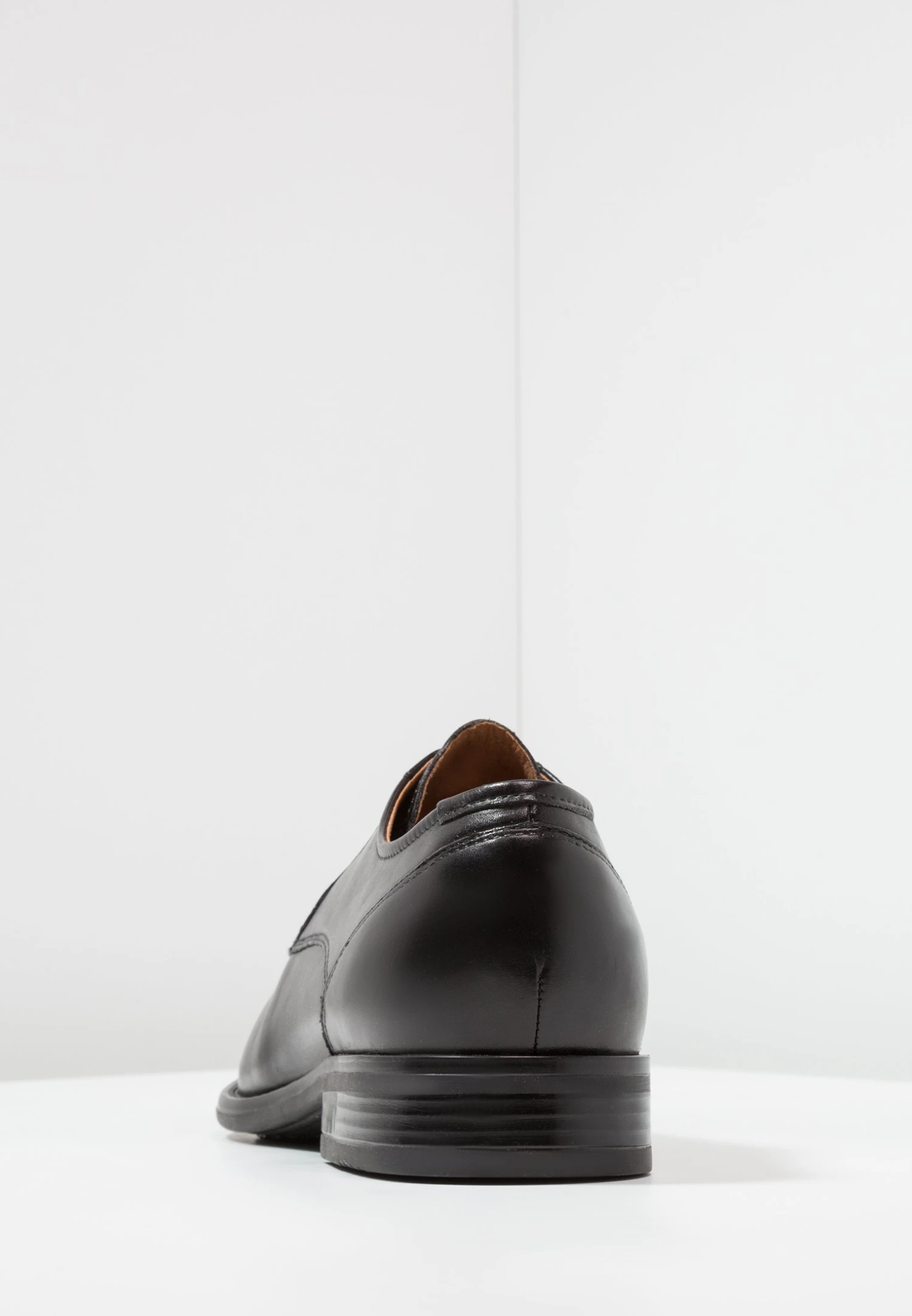 Pier One LeatherStringate ElegantiBlack Uomo Scarpe Con I Lacci PI912M03P-Q11 7 Pier One LeatherStringate ElegantiBlack Uomo Scarpe Con I Lacci PI912M03P-Q11 - immagine 5