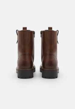 Pier One Leather Stivaletti Con PlateauCognac Donna Stivaletti PI911N09R-O11 -Negozio Online Pier One Italia c86d3438f4614bb2adc2ec392ac4b45c