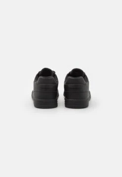 Pier One Unisex - Sneakers Basse - Black -Negozio Online Pier One Italia d25a330e1d6d427c8d92ff71851fcd7d