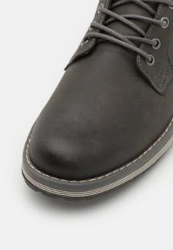 Pier One Stivaletti StringatiGrey Uomo Stivaletti/Stivali PI912K0B0-C11 -Negozio Online Pier One Italia d320459c62e7466197c371c8aea84344