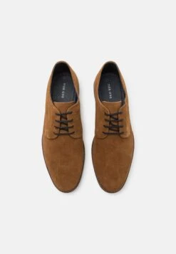 Pier One LeatherStringateCognac Uomo Scarpe Con I Lacci PI912M0DG-O11 -Negozio Online Pier One Italia d5bd84177bae4463bc48b9d4edd2137e