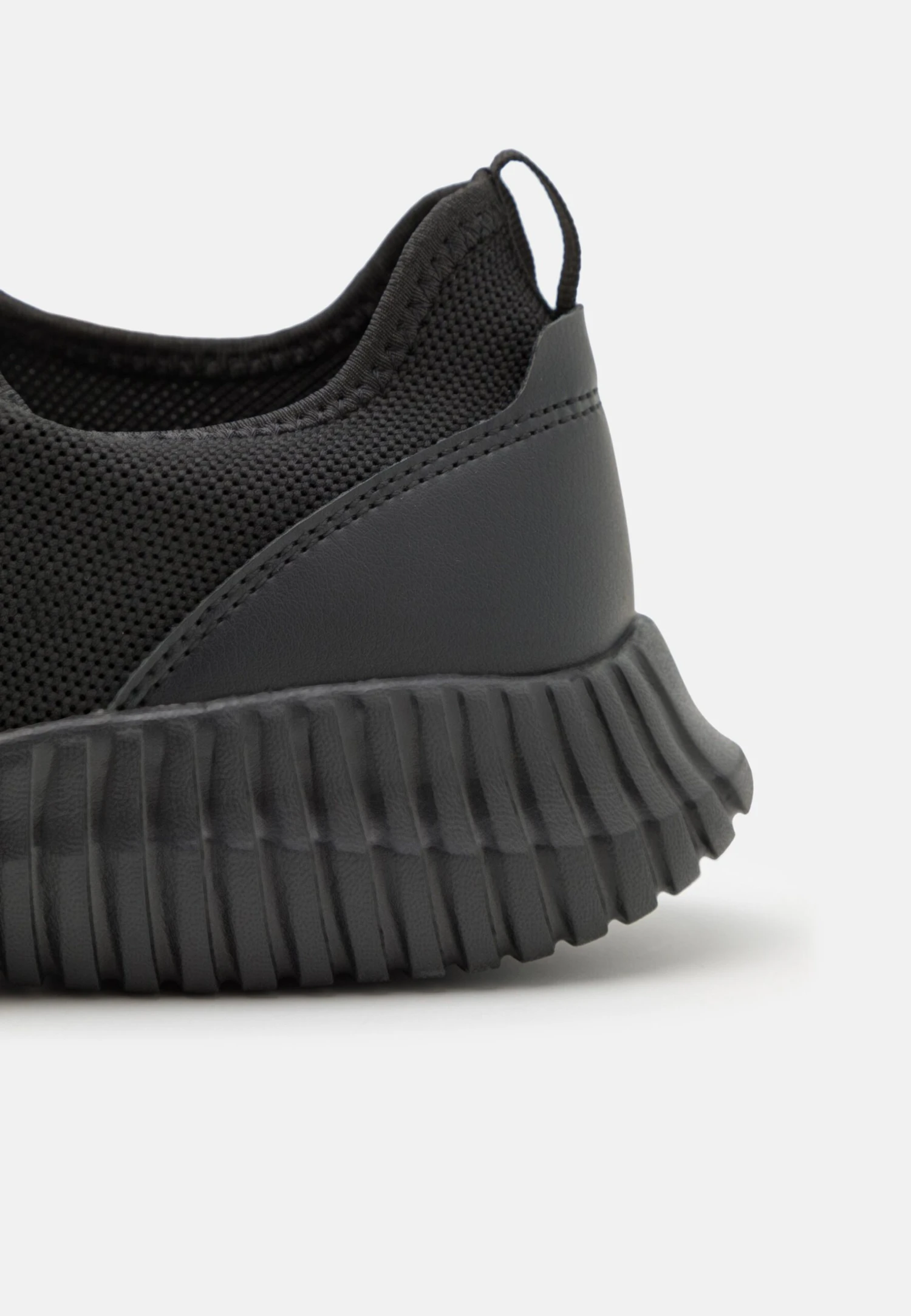 Pier One Sneakers BasseBlack Uomo Sneaker PI915O025-Q11 8 Pier One Sneakers BasseBlack Uomo Sneaker PI915O025-Q11 - immagine 6