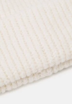 Pier One UnisexBerrettoOff-White Donna Cappelli E Foulard PI954P00T-A11 -Negozio Online Pier One Italia e170791c13274e2899a5117f9d4ab7c6