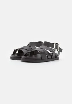 Pier One Unisex - Sandali - Black -Negozio Online Pier One Italia e2ec43ce6d07479088c528ec91e76fea